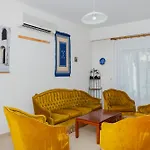Beachfront Villa Socrates